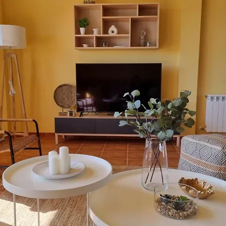 Casa De Lujo Con Pisicina Y Jardin En El Rural Nyaraló *