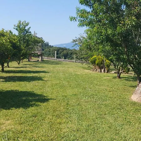 Holiday home Casa De Lujo Con Pisicina Y Jardin En El Rural Meis