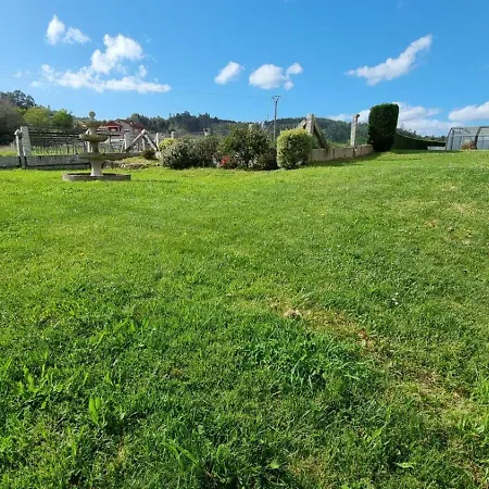 Holiday home Casa De Lujo Con Pisicina Y Jardin En El Rural Meis